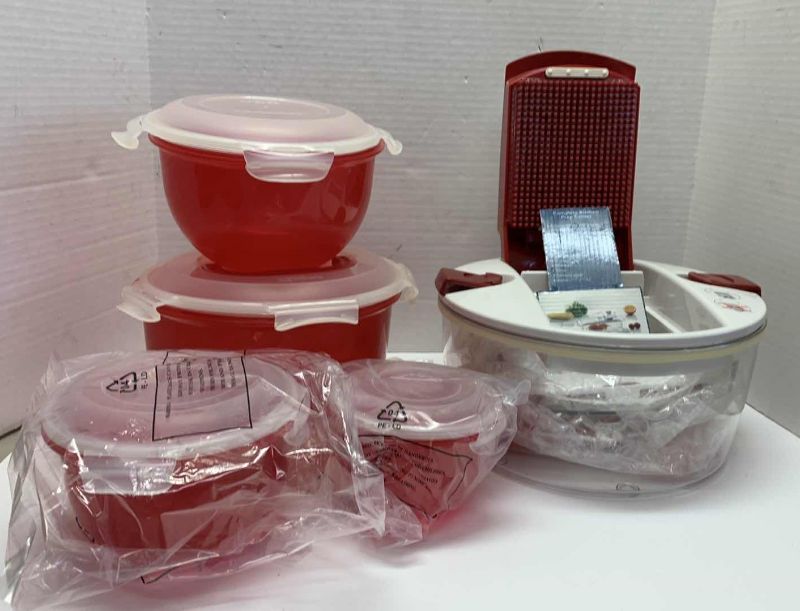 Photo 1 of GENIUS SALAD CHOPPER AND CONTAINERS SET