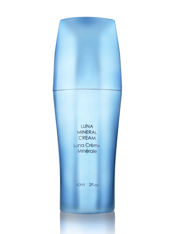 Photo 1 of LUNA MINERAL CREAM ILLUMINATES AND ENERGIZES WHILE REVIVING SKIN TO BE YOUTHFUL NEW