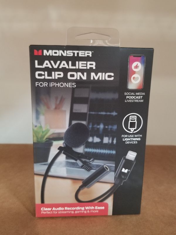 Photo 1 of LAVALIER CLIP ON MIC FOR IPHONES  NEW 