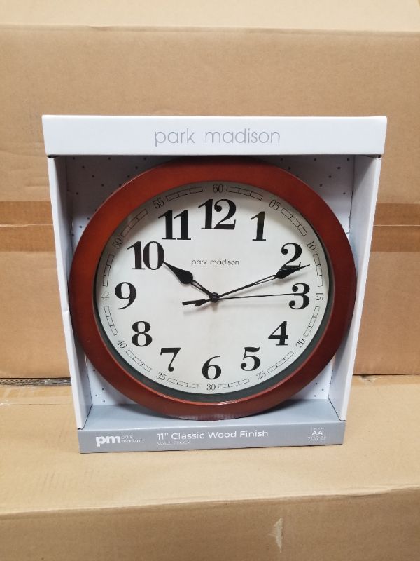 Photo 1 of PARK MADISON 11INCH CLASSIC WOOD FINISH CLOCK AA BATTERIES REQUIRED NEW 