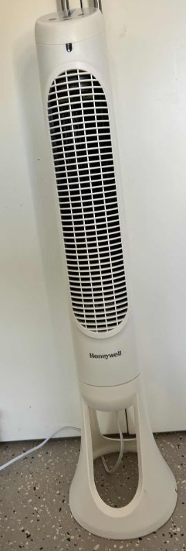 Photo 5 of HONEYWELL TOWER FAN