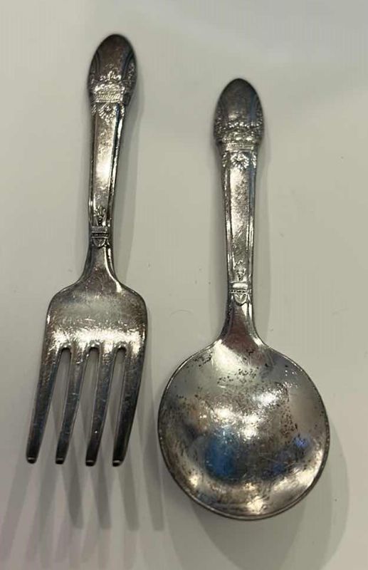 Photo 1 of ANTIQUE SILVERWARE ROGERS BROTHERS 1847 4.5”