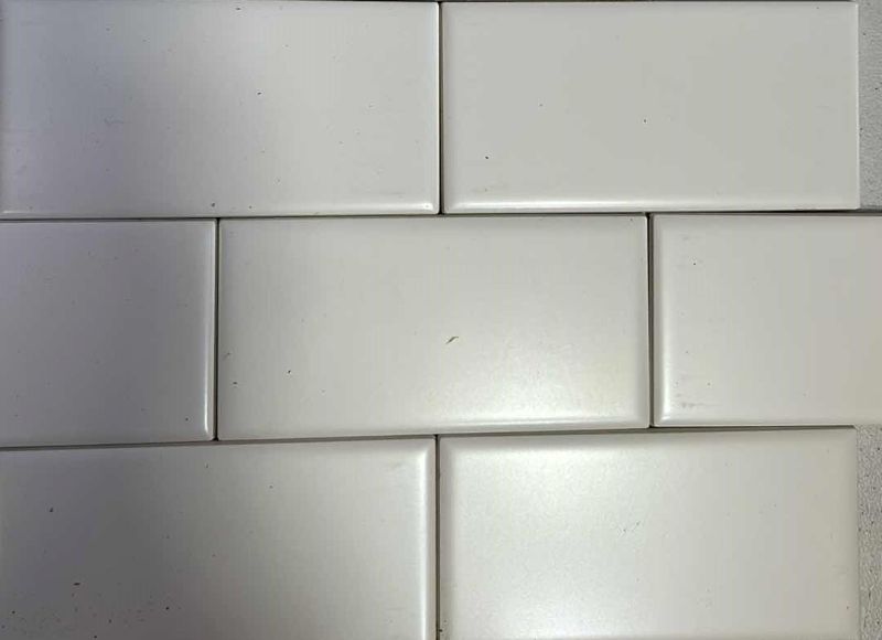 Photo 1 of 7 CASES - NEW DALTILE MATTE ARTIC WHITE 3" X 6" MODULAR  SUBWAY TILE $53.63 CASE 700 pcs TOTAL