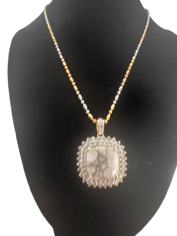 Photo 2 of NECKLACE SET IN 925 STERLING SILVER/YELLOW GOLD OVERLAY NECKLACE W. 10.66CT WHITE GOLD QUARTZ & 2.50 CT COLORLESS SAPPHIRE CORUNDUM (GGA CERTIFIED)    NK01591