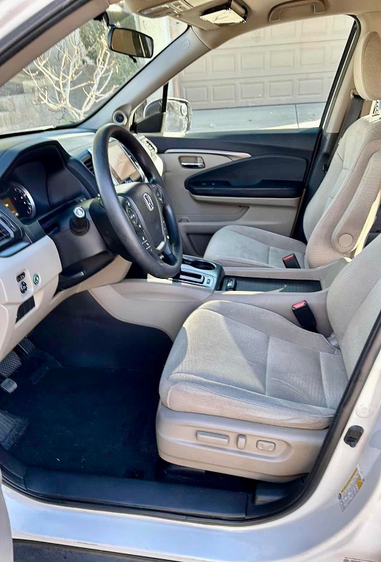 Photo 9 of 2018 WHITE HONDA PILOT W 6CYL-MILEAGE 41575-GREAT CONDITION