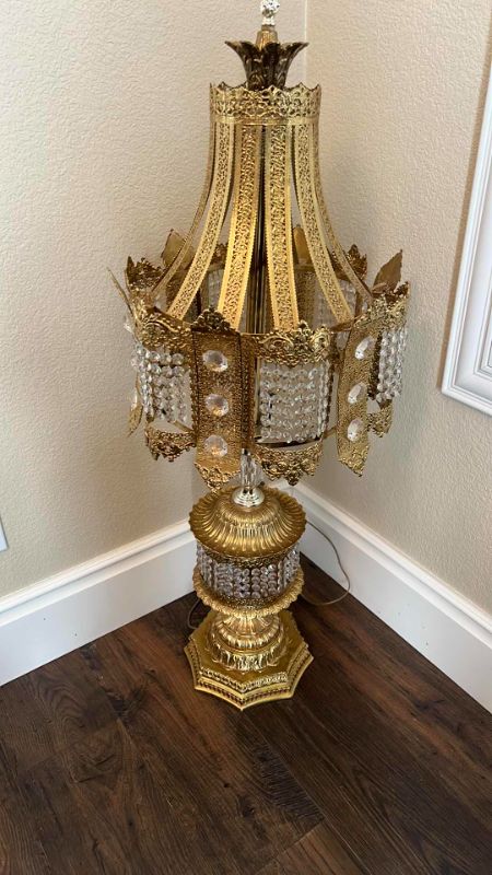 Photo 2 of VINTAGE GOLD METAL LAMP H38"