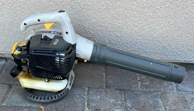 Photo 1 of LEAF BLOWER RYOBI 