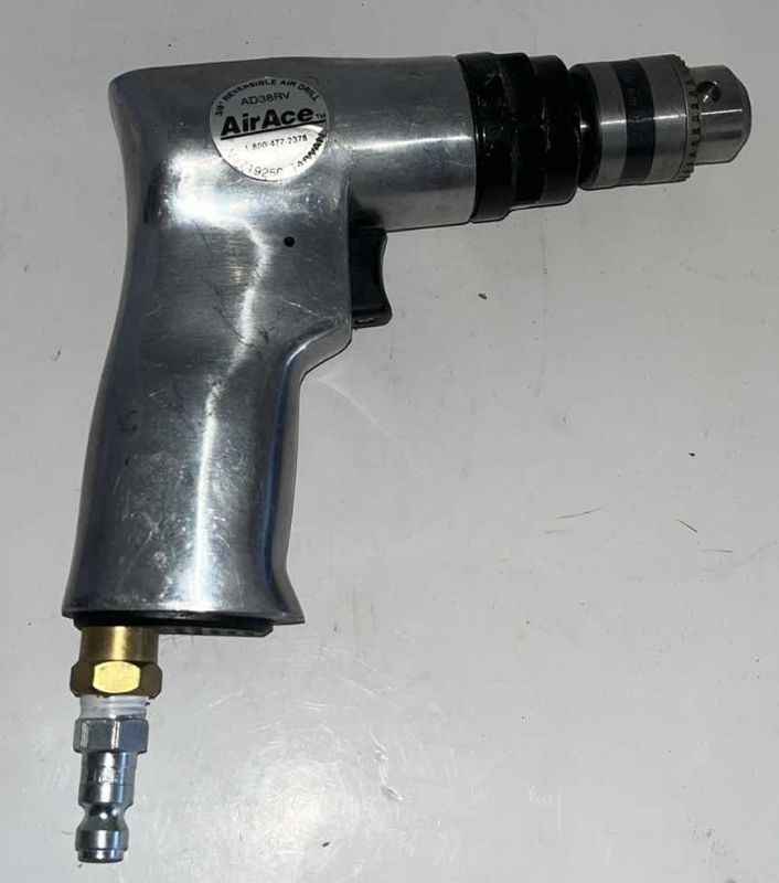 Photo 1 of IMPACT WRENCH