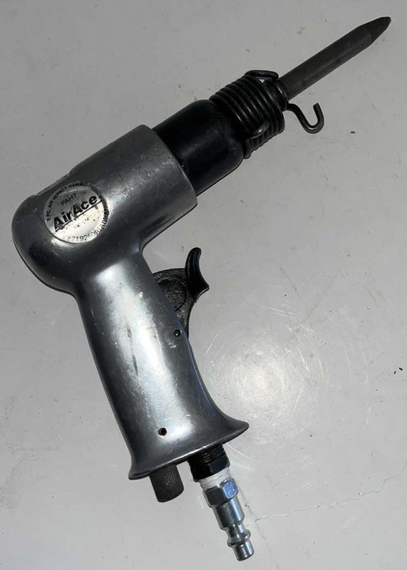 Photo 1 of IMPACT WRENCH