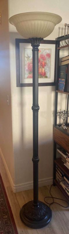 Photo 1 of TRADITIONAL TORCHIERE FLOOR LAMP