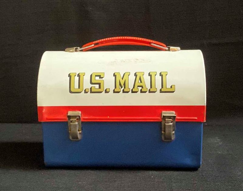 Photo 1 of 1970'S VINTAGE US MAIL LUNCHBOX