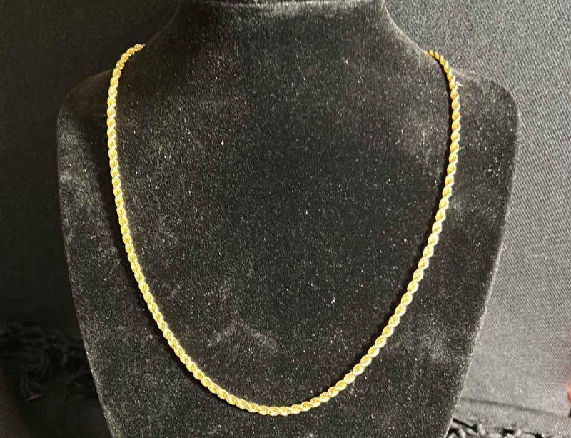 Photo 1 of GOLD ROPE CHAIN MADE IN ITALY STAMPED “ITALY BELLEZZA”