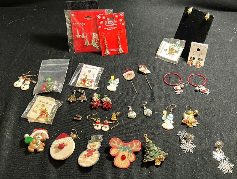 Photo 1 of CHRISTMAS JEWELRY