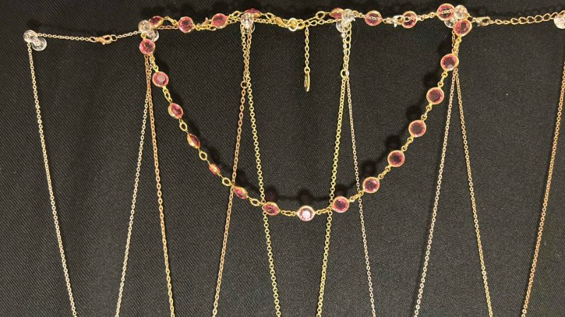 Photo 2 of 6 GOLD TONE NECKLACES