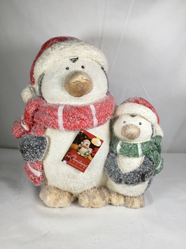 Photo 1 of SNOW FRIENDS WINTER PENGUIN  STATUE013X8X14INCH  NEW