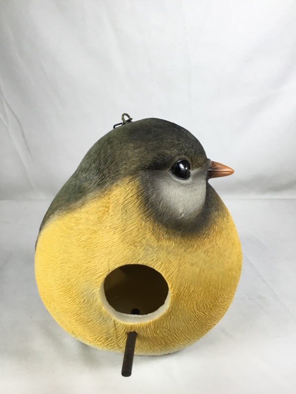 Photo 1 of RESIN SPRING BIRD BIRDHOUSE HANGING YARD DECOR 6.75 INCHES NEW 