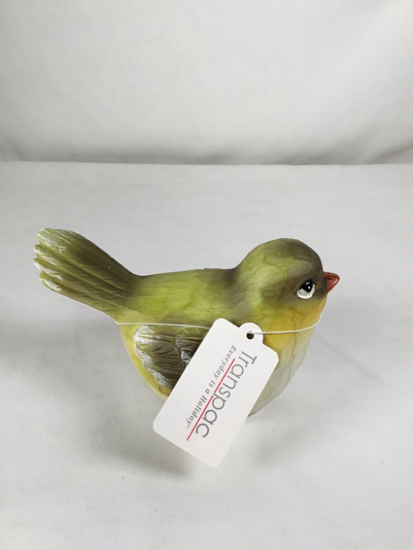 Photo 1 of SMALL RESIN TEXTURED BIRD FIRGUE STATUE NEW