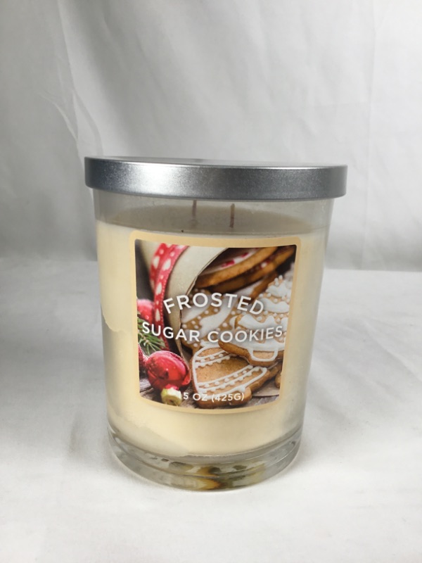 Photo 1 of FROSTED SUGAR COOKIES SCENTED 2 WICK 15 OZ JAR CANDLE NEW