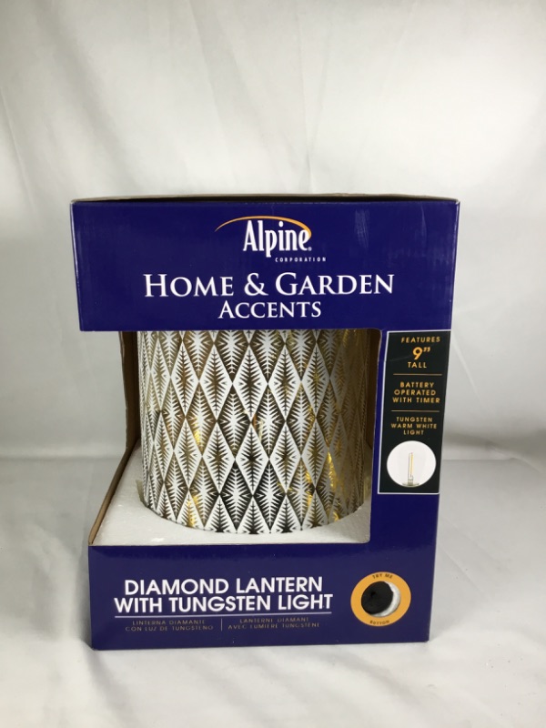 Photo 1 of DIMOND LANTERN W TUNGSTEN LIGHT GLASS METAL BATTERIES NOT INCLUDED 70X9H NEW