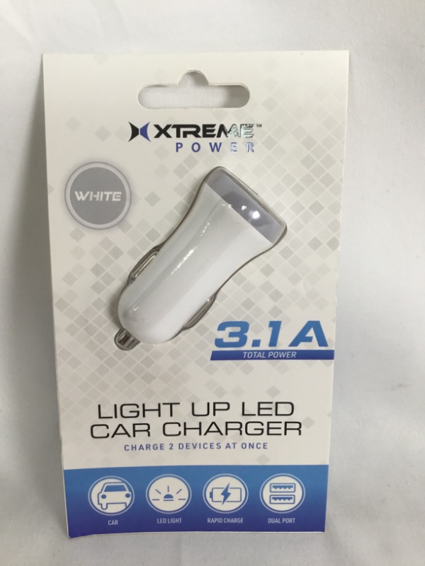 Photo 1 of WHITE LIGHT UP LED CAR CHARGER 3.1A TOTAL POWER RAPID CHARGE  NEW