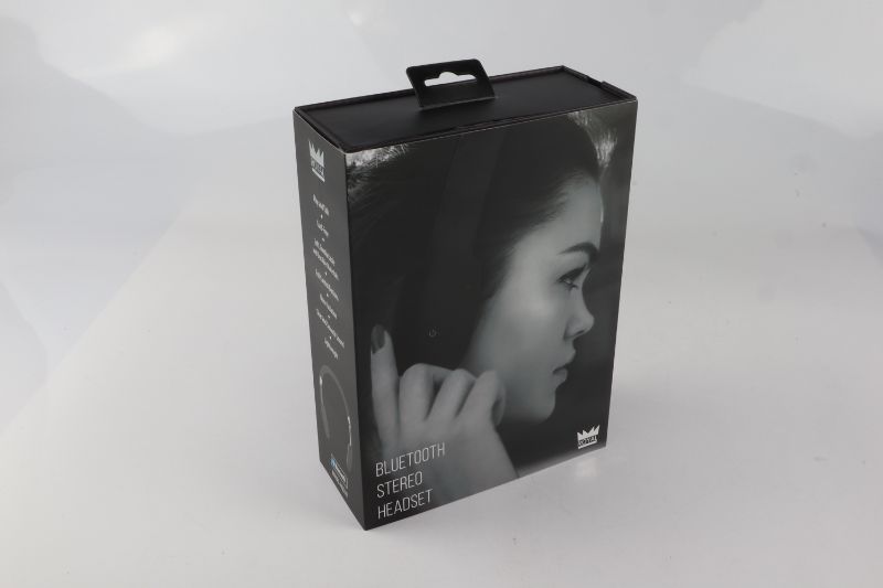 Photo 2 of ROYAL BLUETOOTH STEREO CORDLESS HEADPHONE NOISE ISOLATION CLEAN SMOOTH SOUND LIGHTWEIGHT HANDS-FREE CALLS 2 BLUETOOTH DEVICES CAN BE USED SIMULTANEOUSLY 6-8 HOURS OF LISTENING COLOR (BLACK ) NEW IN BOX 