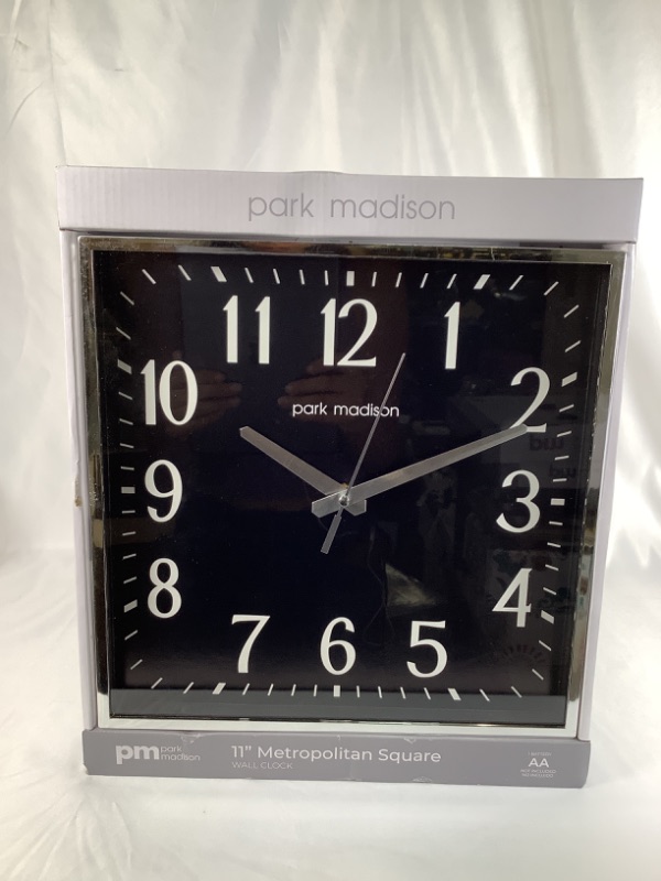 Photo 1 of 11 INCHES METROPOLITAN SQUARE WALL CLOCK NEW