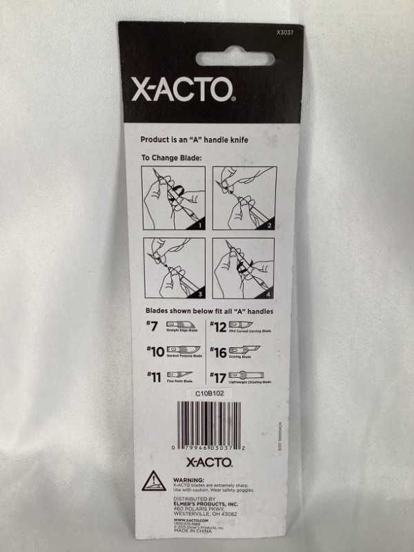 Photo 2 of XACTO KNIFE FOR PRECISION CUTTING AND TRIMMIUNG BLUE HANDLE INCLUDES SAFETY CAP NEW
