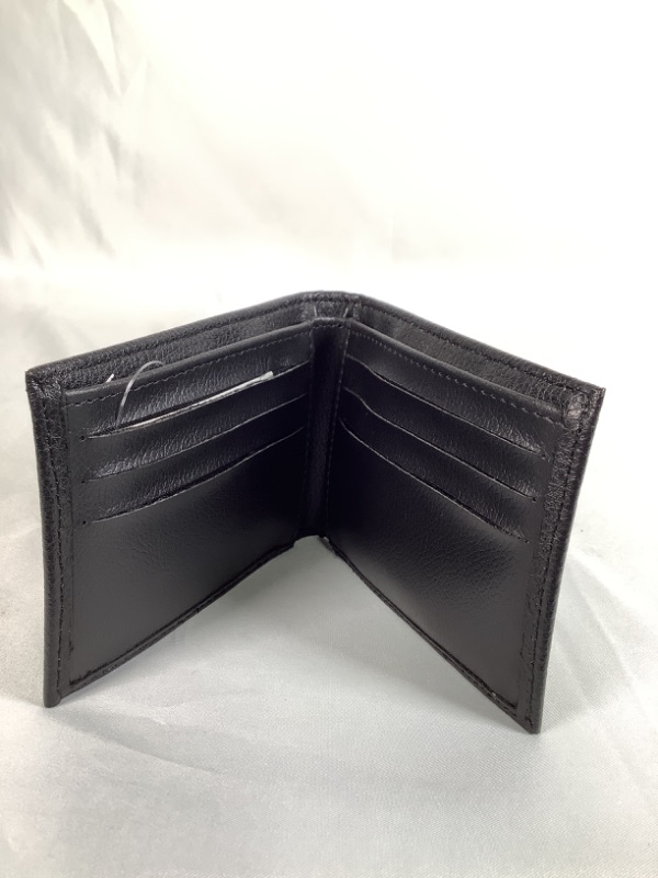 Photo 4 of BLACK MENS FOLDABLE WALLET  6 CARD SLOTS 1 CASH SLOT NEW