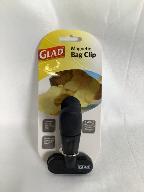 Photo 1 of BLACK MAGNETIC BAG CLIP GREAT FOR CLOSING AND SEALING BAGS MAGNET MAKES IT EASY TO POST ONTO METAL SURFACES TOP RACK DISHWASHER SAFE NEW