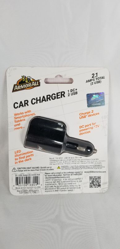 Photo 2 of CAR CHARGER WITH POWER INDICATOR LIGHT 1CD PLUS 2 USB NEW