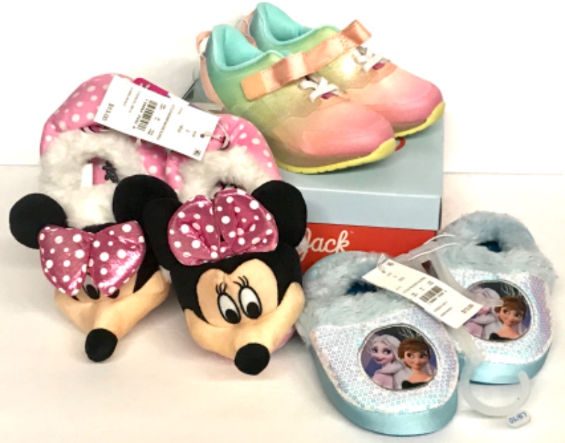 NWT CHILDRENS LIGHT UP SHOES, SLIPPERS MINNY MOUSE & FROZEN SIZE 9/10