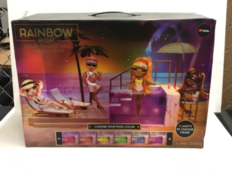 Photo 4 of RAINBOW HIGH COLOR CHANGE POOL & BEACH CLUB - DOLLS SOLD SEPARATELY