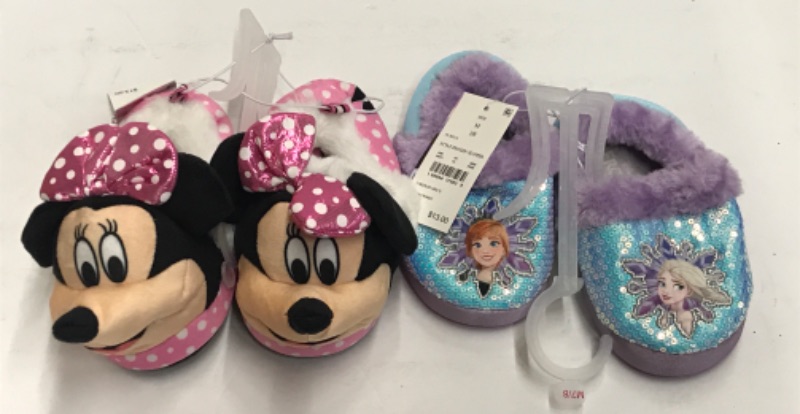 Photo 2 of NEW GIRLS LIGHT UP SHOES AND SLIPPERS SIZE 7/8