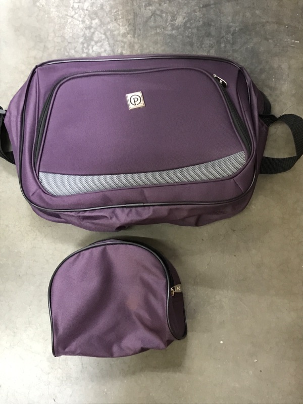 Photo 2 of TRAVELERS CHOICE ELITE PURPLE 3 PIECE LUGGAGE SET *LARGE SUIT CASE NEEDS ATTENTION ON BOTTOM 