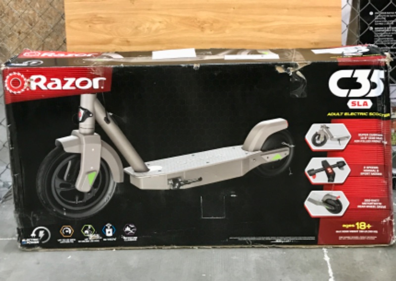 Photo 2 of RAZOR C35 SLA ADULT ELECTRIC SCOOTER- UP TO 15MPH
RETAILS $437.58