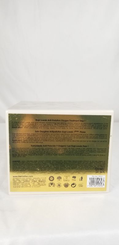 Photo 4 of HERMESTISE HOPI LUWAK ANIT POLLUTION BRIGHTENING OXYGEN TREATMENT STEP 1 NEW DAMAGED BOX