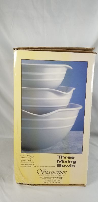 Photo 6 of WHITE 3 PIECE MIXING BOWL SET  1.75QT, 3.0QT, 5.25QT MADE OF STONEWARE DISHWASHER SAFE OVEN SAFE AND MICROWAVE SAFE USED 