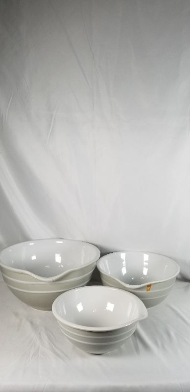Photo 2 of WHITE 3 PIECE MIXING BOWL SET  1.75QT, 3.0QT, 5.25QT MADE OF STONEWARE DISHWASHER SAFE OVEN SAFE AND MICROWAVE SAFE USED 