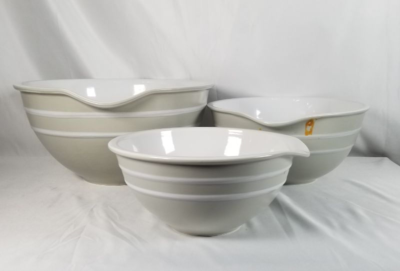 Photo 1 of WHITE 3 PIECE MIXING BOWL SET  1.75QT, 3.0QT, 5.25QT MADE OF STONEWARE DISHWASHER SAFE OVEN SAFE AND MICROWAVE SAFE USED 