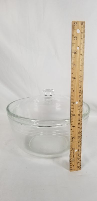 Photo 4 of CLEAR CRYSTAL GLASS BOWL WITH LID