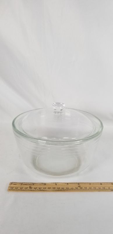 Photo 1 of CLEAR CRYSTAL GLASS BOWL WITH LID