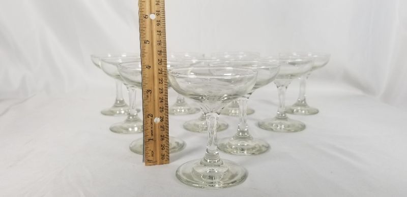 Photo 4 of 10 PIECE SMALL WINE GLASS SET USED 