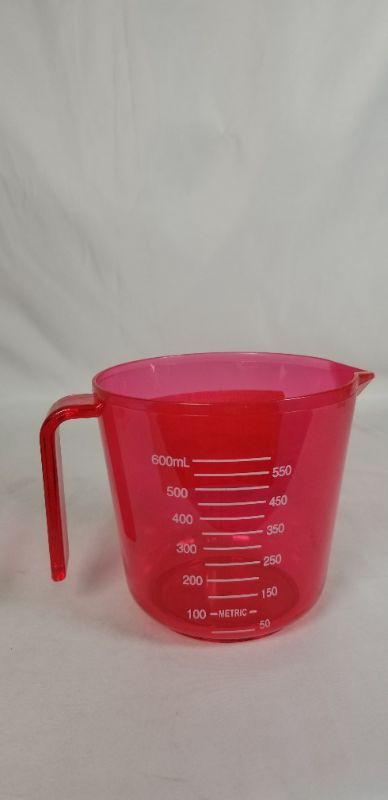 Photo 2 of RED 2.5 CUP MEASURING CUP NEW