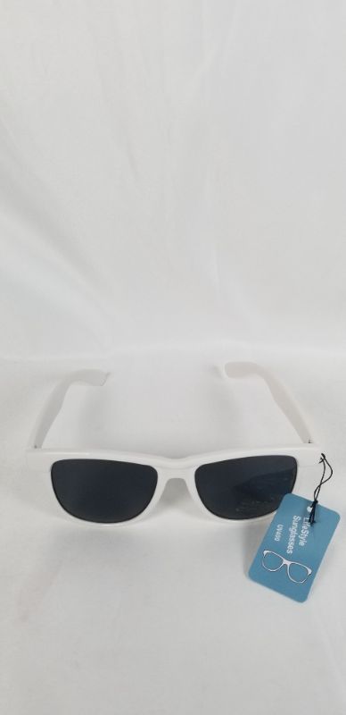 Photo 3 of WHITE BAND LIFE STYLE  SUNGLASSES PROTECTS UP TO 400UV NEW