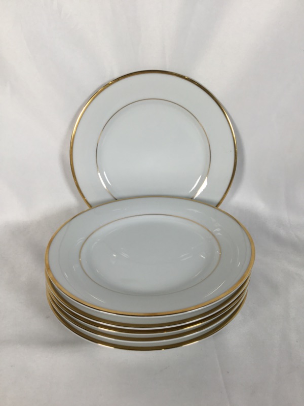 Photo 1 of WHITE 6 INCH PASTRY PLATE WITH GOLD RIM USED 