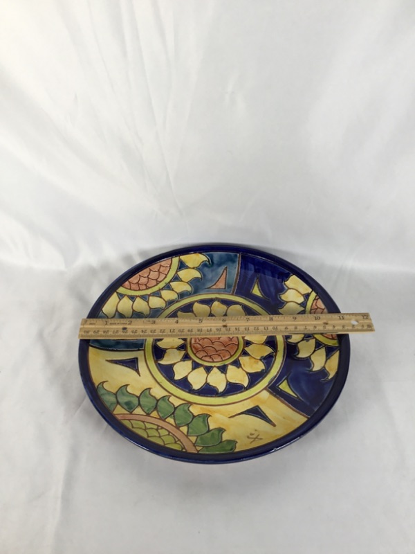 Photo 3 of 11 INCH WALL DECOR PAINTED PLATE USED 