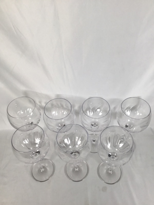 Photo 2 of 7 PIECE WINE GLASS 3D X 9H INCH USED 