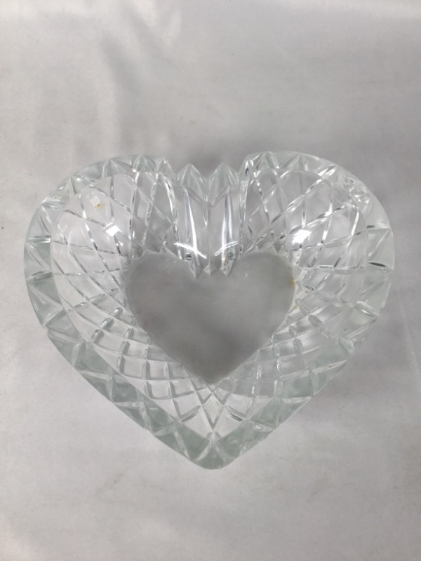 Photo 1 of CRYSTAL HEART BOWL 6 X 5.5 X 2H INCHES USED 