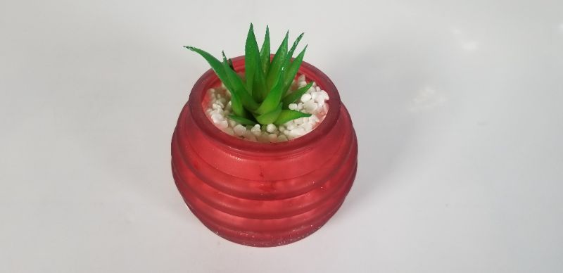 Photo 1 of ALPINE DECOR RED FROSTED GLASS WITH FAUX SUCCULENT 3.5D X 4H INCHES NEW