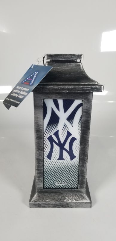 Photo 2 of New York Yankees Solar Garden Lantern New 